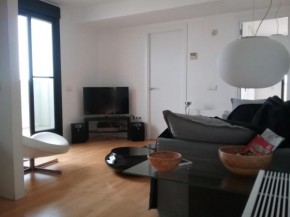 Lovely 2 BR Terrace Wifi Parking AC Heating Attic